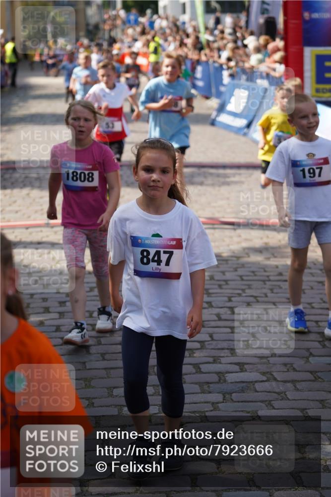 13.06.2025 - Holstenköstenlauf Felixshl http://msf.ph/oto/7923666 13.06.2025 16:07:26 Laufen 53, 108, 174, 193, 298, 300, 312, 323, 579, 688, 848, 1146, 1150, 1286, 1382, 1808 meine-sportfotos.de