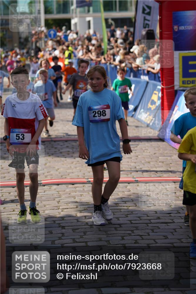 13.06.2025 - Holstenköstenlauf Felixshl http://msf.ph/oto/7923668 13.06.2025 16:07:28 Laufen 53, 108, 174, 193, 298, 300, 312, 323, 579, 688, 848, 953, 1146, 1150, 1286, 1382 meine-sportfotos.de