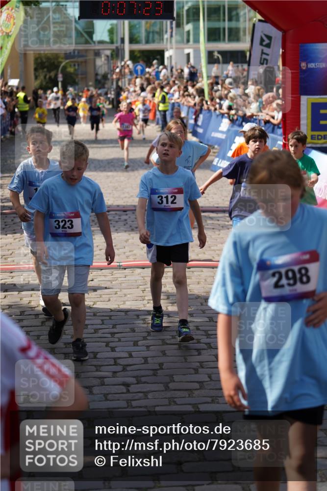13.06.2025 - Holstenköstenlauf Felixshl http://msf.ph/oto/7923685 13.06.2025 16:07:32 Laufen 108, 173, 174, 193, 300, 301, 323, 593, 601, 703, 848, 953, 1045, 1150, 1286, 1313, 1382, 1873 meine-sportfotos.de