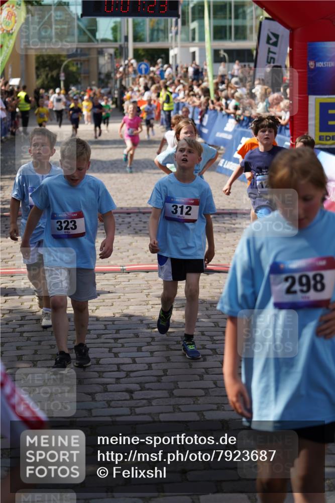 13.06.2025 - Holstenköstenlauf Felixshl http://msf.ph/oto/7923687 13.06.2025 16:07:32 Laufen 108, 173, 174, 193, 300, 301, 323, 593, 601, 703, 848, 953, 1045, 1150, 1286, 1313, 1382, 1873 meine-sportfotos.de