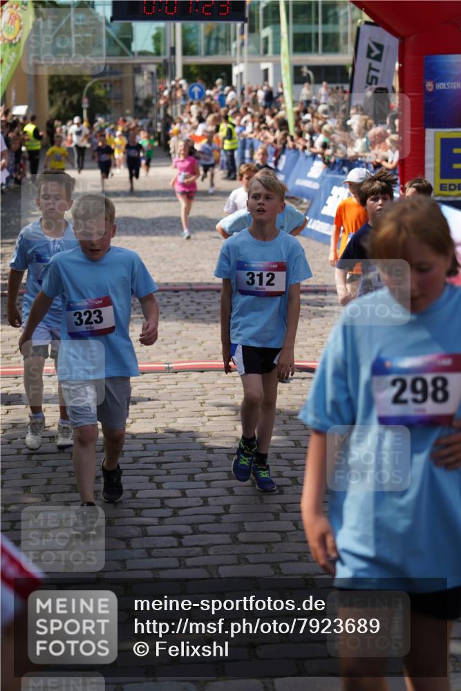 13.06.2025 - Holstenköstenlauf Felixshl http://msf.ph/oto/7923689 13.06.2025 16:07:32 Laufen 108, 173, 174, 193, 300, 301, 323, 593, 601, 703, 848, 953, 1045, 1150, 1286, 1313, 1382, 1873 meine-sportfotos.de
