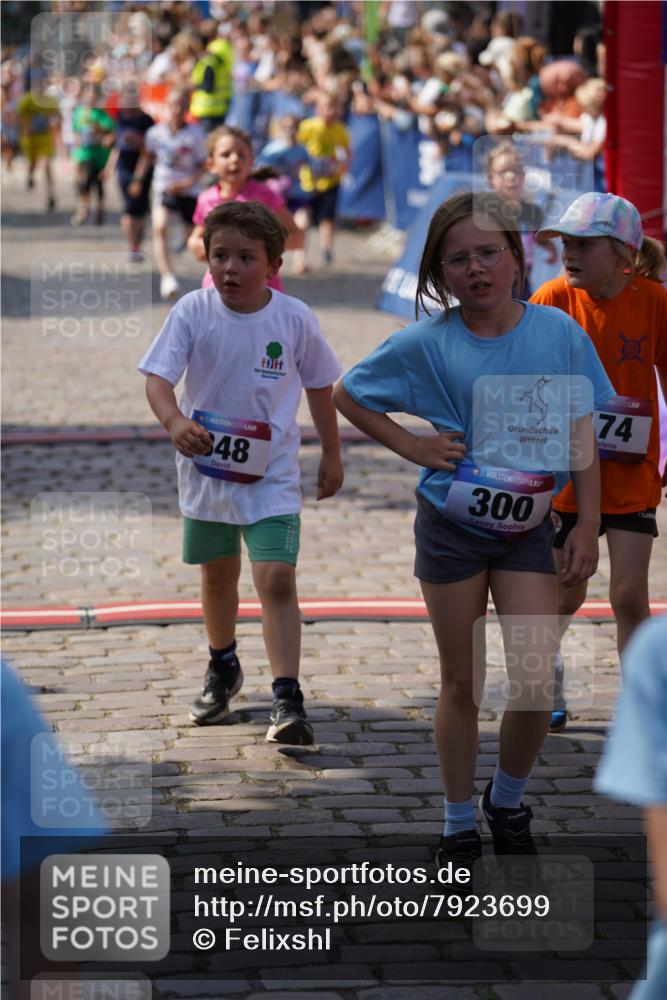 13.06.2025 - Holstenköstenlauf Felixshl http://msf.ph/oto/7923699 13.06.2025 16:07:35 Laufen 173, 174, 196, 301, 593, 595, 596, 601, 703, 842, 848, 953, 1045, 1286, 1313, 1382, 1873 meine-sportfotos.de