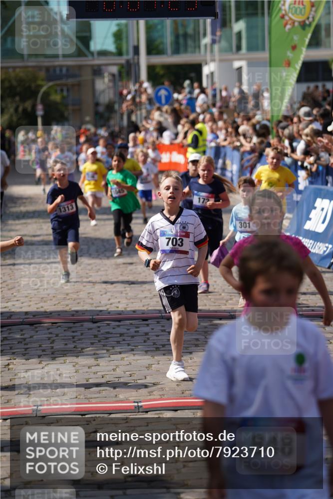 13.06.2025 - Holstenköstenlauf Felixshl http://msf.ph/oto/7923710 13.06.2025 16:07:38 Laufen 173, 196, 301, 593, 595, 596, 601, 703, 842, 853, 953, 1045, 1313, 1382, 1412, 1873 meine-sportfotos.de