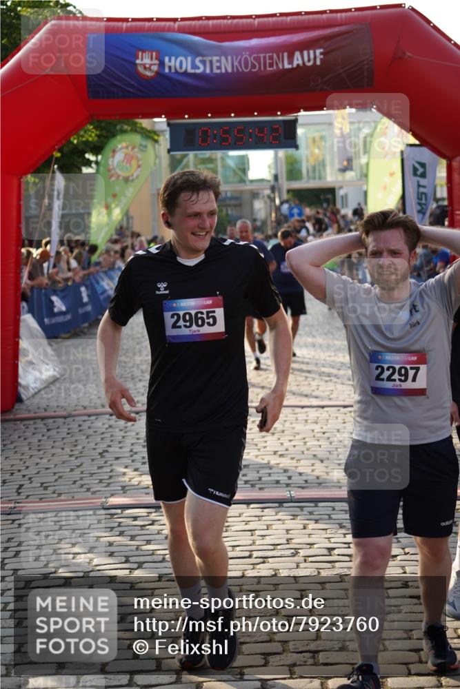 13.06.2025 - Holstenköstenlauf Felixshl http://msf.ph/oto/7923760 13.06.2025 19:55:41 Laufen 2065, 2107, 2297, 2499, 2619, 2965, 2967, 3304, 3657, 3662, 3732 meine-sportfotos.de