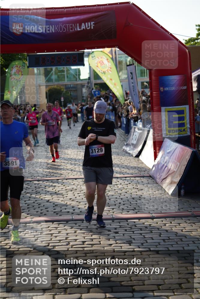 13.06.2025 - Holstenköstenlauf Felixshl http://msf.ph/oto/7923797 13.06.2025 19:55:58 Laufen 2114, 2241, 2550, 2564, 2941, 3129, 3171, 3183, 3591 meine-sportfotos.de