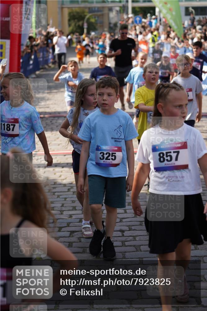 13.06.2025 - Holstenköstenlauf Felixshl http://msf.ph/oto/7923825 13.06.2025 16:08:08 Laufen 209, 212, 288, 322, 435, 441, 448, 453, 468, 700, 701, 862, 966, 976, 1044, 1046, 1148, 1151, 1216, 1304 meine-sportfotos.de