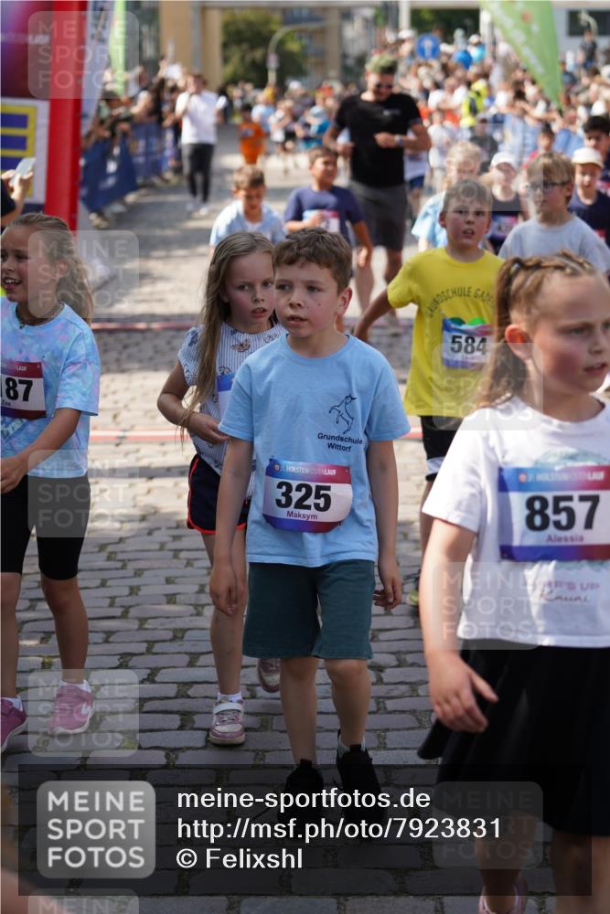 13.06.2025 - Holstenköstenlauf Felixshl http://msf.ph/oto/7923831 13.06.2025 16:08:08 Laufen 209, 212, 288, 322, 435, 441, 448, 453, 468, 700, 701, 862, 966, 976, 1044, 1046, 1148, 1151, 1216, 1304 meine-sportfotos.de