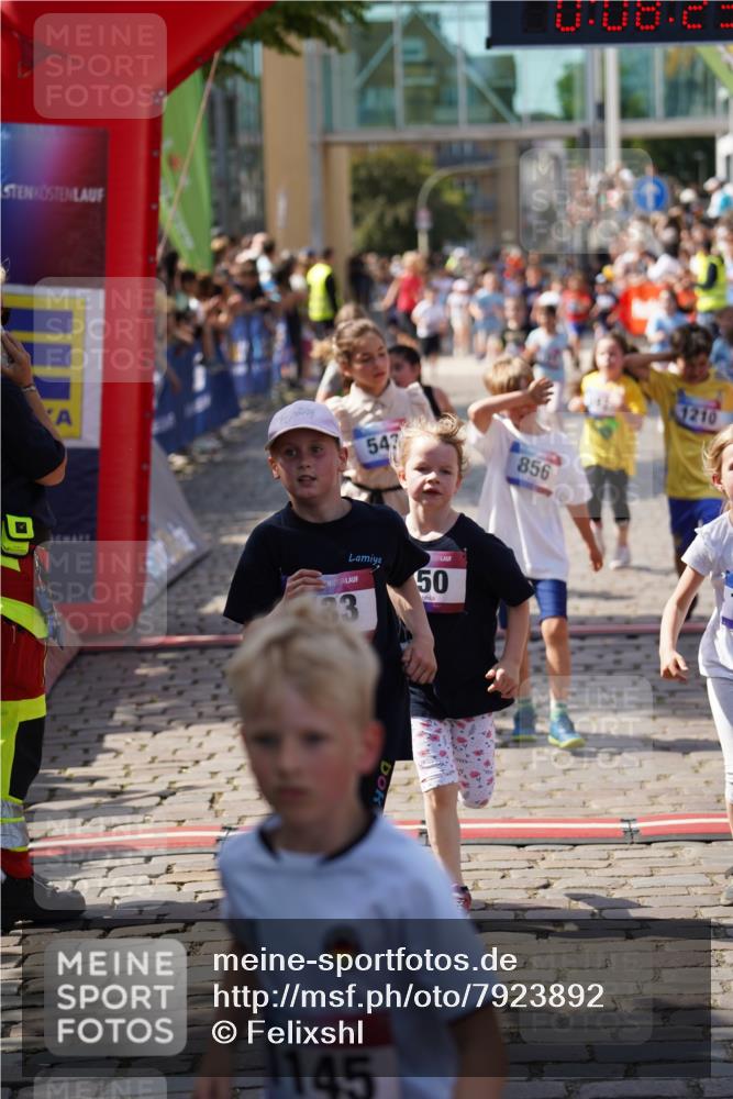 13.06.2025 - Holstenköstenlauf Felixshl http://msf.ph/oto/7923892 13.06.2025 16:08:32 Laufen 289, 295, 433, 446, 450, 469, 597, 856, 1145, 1209, 1210, 1213, 1302, 1385, 1421, 1806 meine-sportfotos.de