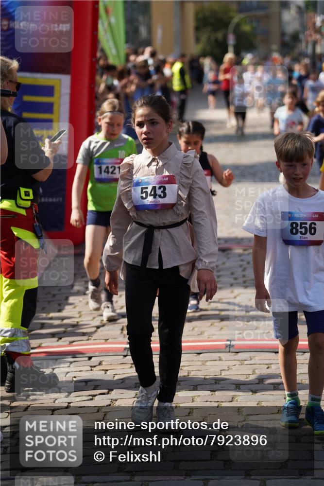 13.06.2025 - Holstenköstenlauf Felixshl http://msf.ph/oto/7923896 13.06.2025 16:08:35 Laufen 289, 295, 303, 446, 597, 845, 964, 1051, 1208, 1209, 1210, 1213, 1302, 1305, 1314, 1385, 1421, 1806 meine-sportfotos.de