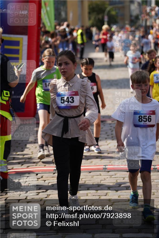 13.06.2025 - Holstenköstenlauf Felixshl http://msf.ph/oto/7923898 13.06.2025 16:08:35 Laufen 289, 295, 303, 446, 597, 845, 964, 1051, 1208, 1209, 1210, 1213, 1302, 1305, 1314, 1385, 1421, 1806 meine-sportfotos.de