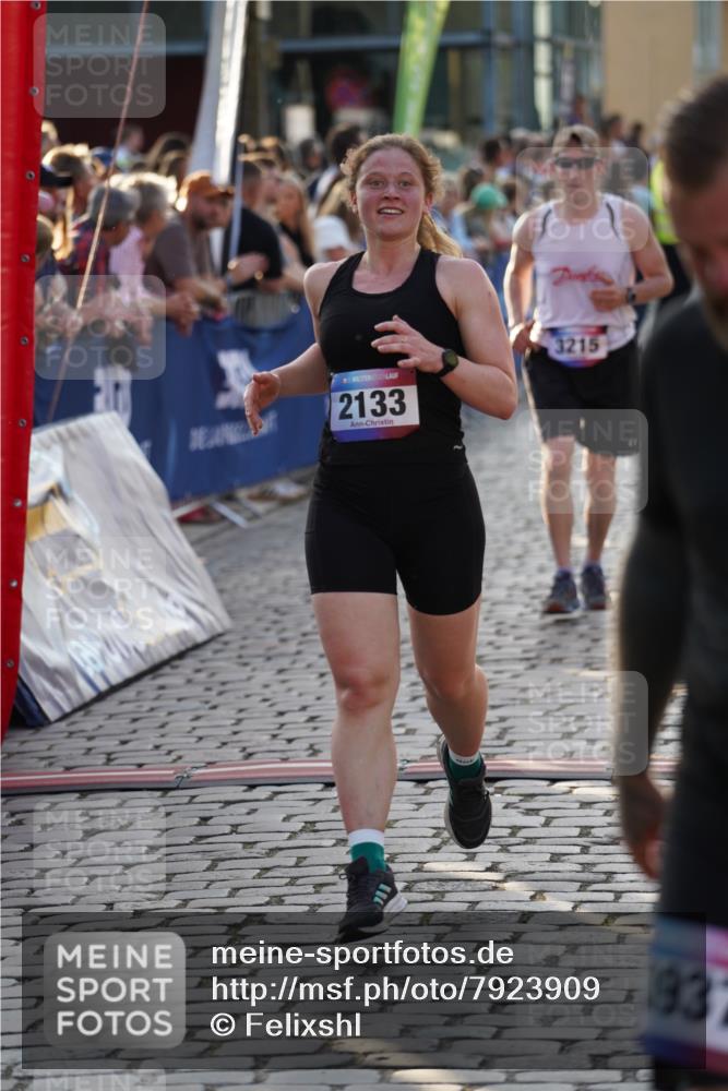 13.06.2025 - Holstenköstenlauf Felixshl http://msf.ph/oto/7923909 13.06.2025 19:56:40 Laufen 2089, 2133, 2136, 2272, 2865, 2942, 3215 meine-sportfotos.de