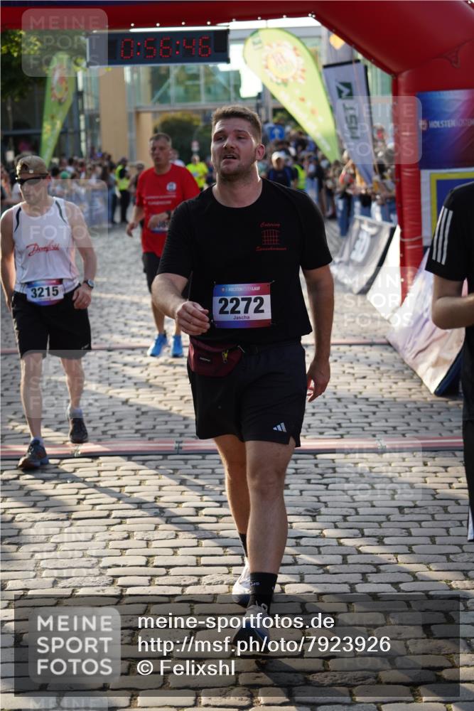 13.06.2025 - Holstenköstenlauf Felixshl http://msf.ph/oto/7923926 13.06.2025 19:56:45 Laufen 2089, 2272, 2471, 2572, 2865, 3215, 3226, 3770 meine-sportfotos.de