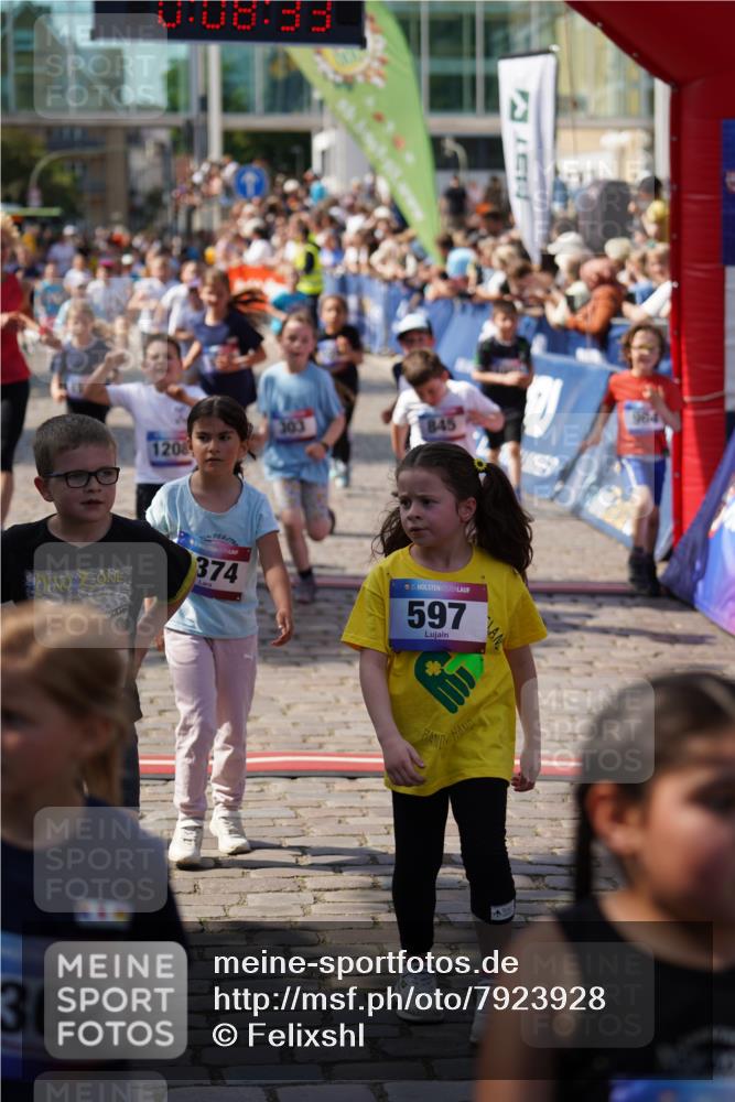 13.06.2025 - Holstenköstenlauf Felixshl http://msf.ph/oto/7923928 13.06.2025 16:08:42 Laufen 291, 295, 303, 685, 686, 711, 839, 843, 845, 858, 859, 861, 964, 1051, 1208, 1214, 1305, 1311, 1314, 1806 meine-sportfotos.de