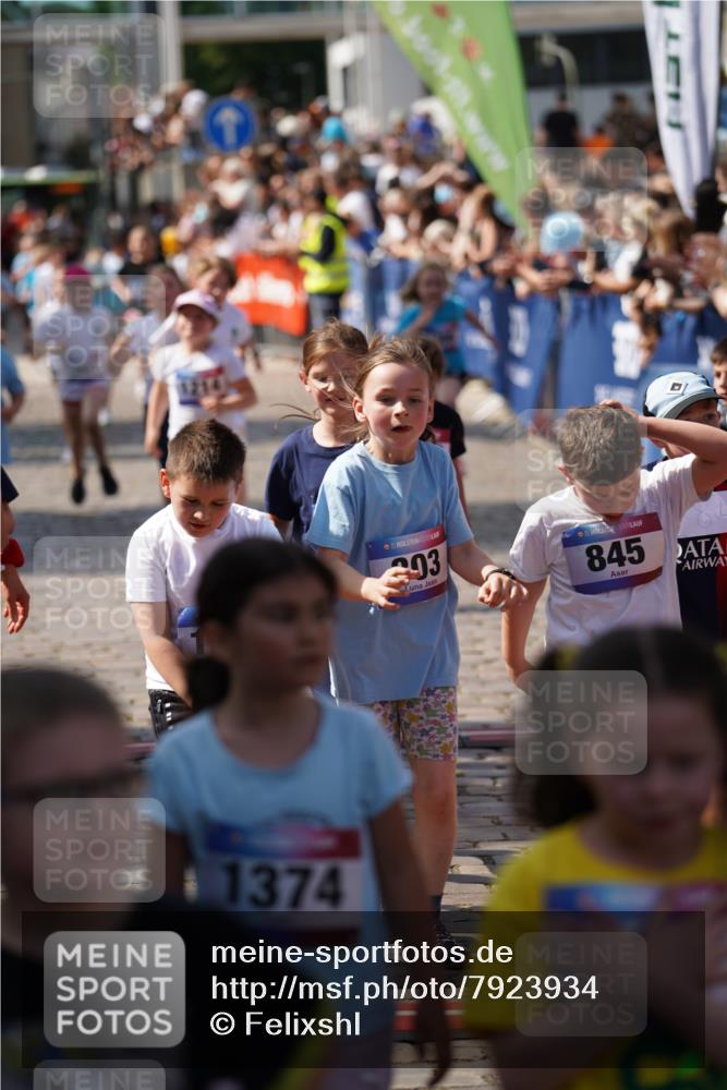 13.06.2025 - Holstenköstenlauf Felixshl http://msf.ph/oto/7923934 13.06.2025 16:08:44 Laufen 202, 291, 303, 685, 686, 692, 711, 839, 843, 845, 858, 859, 861, 964, 1051, 1208, 1214, 1305, 1311, 1314, 1315, 1857 meine-sportfotos.de