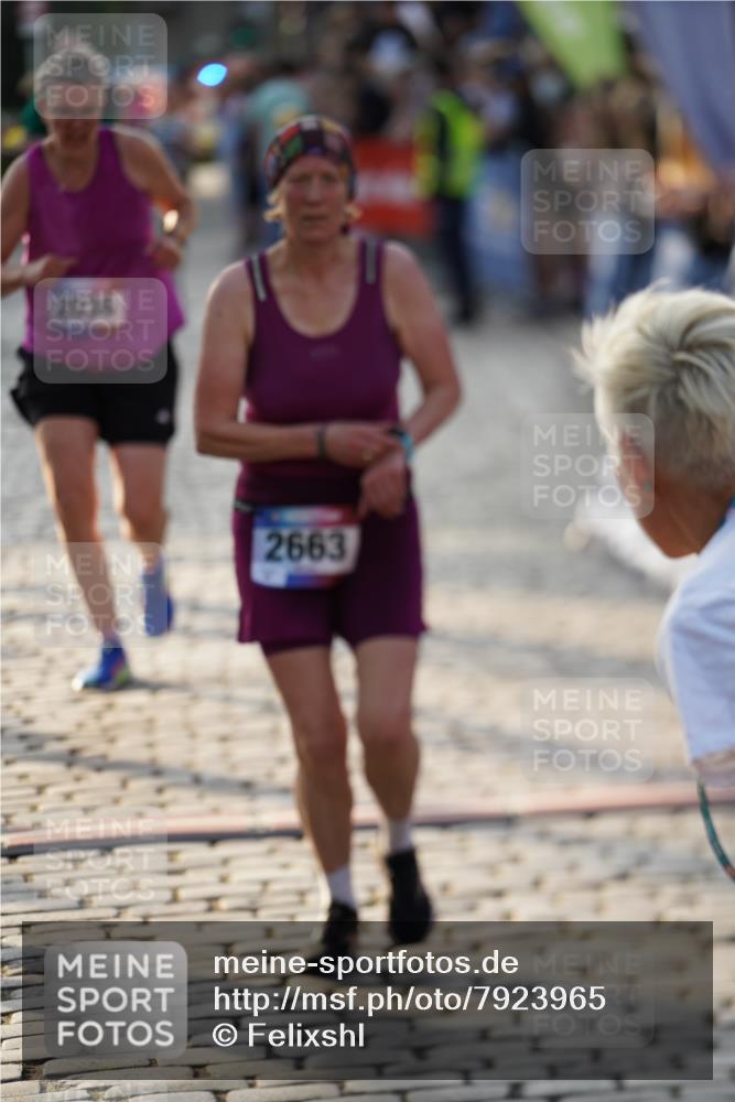 13.06.2025 - Holstenköstenlauf Felixshl http://msf.ph/oto/7923965 13.06.2025 19:57:00 Laufen 2036, 2130, 2264, 2314, 2474, 2583, 2611, 2663 meine-sportfotos.de