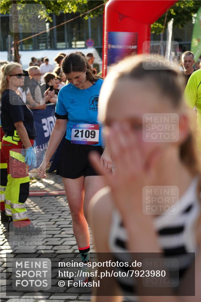 13.06.2025 - Holstenköstenlauf Felixshl http://msf.ph/oto/7923980 13.06.2025 19:57:13 Laufen 2109, 2161, 2227, 2306, 2613, 3173, 3177, 3695, 3755, 3924 meine-sportfotos.de