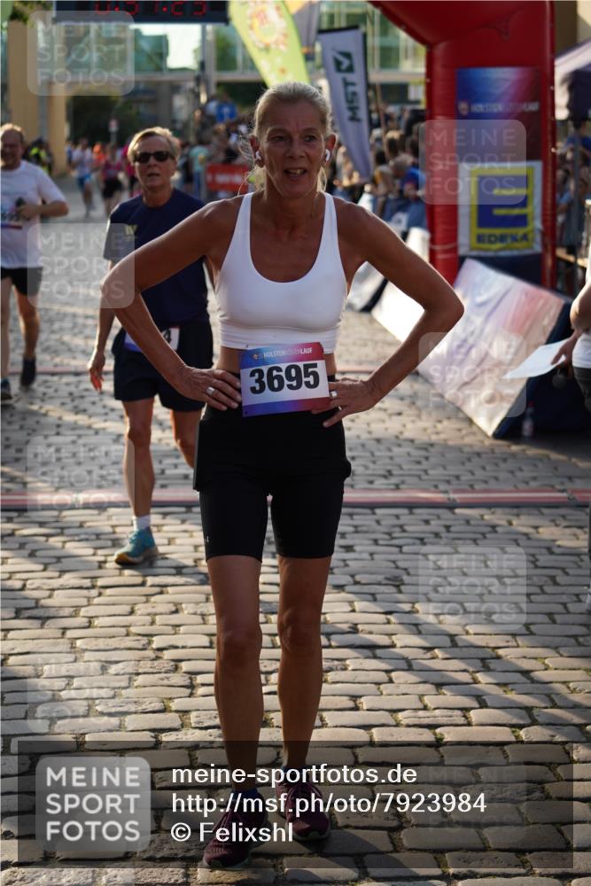 13.06.2025 - Holstenköstenlauf Felixshl http://msf.ph/oto/7923984 13.06.2025 19:57:22 Laufen 2169, 2217, 2218, 2695, 3924 meine-sportfotos.de