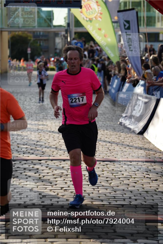 13.06.2025 - Holstenköstenlauf Felixshl http://msf.ph/oto/7924004 13.06.2025 19:57:30 Laufen 2169, 2217, 2218, 2753 meine-sportfotos.de