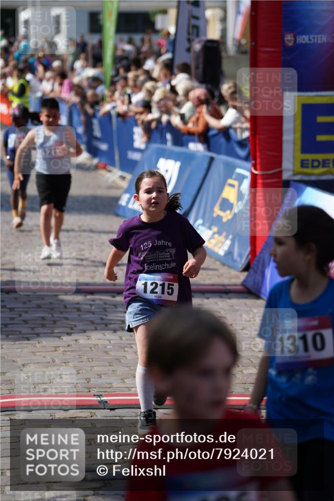13.06.2025 - Holstenköstenlauf Felixshl http://msf.ph/oto/7924021 13.06.2025 16:09:17 Laufen 211, 576, 586, 708, 978, 979, 1042, 1052, 1211, 1215, 1424, 1833, 1946 meine-sportfotos.de