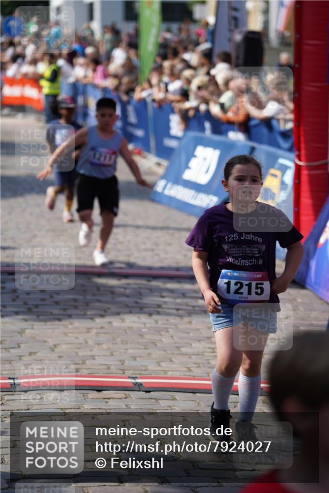 13.06.2025 - Holstenköstenlauf Felixshl http://msf.ph/oto/7924027 13.06.2025 16:09:17 Laufen 211, 576, 586, 708, 978, 979, 1042, 1052, 1211, 1215, 1424, 1833, 1946 meine-sportfotos.de