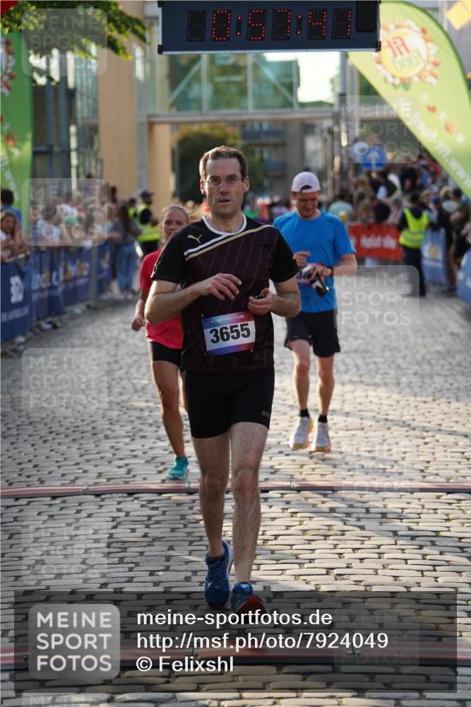 13.06.2025 - Holstenköstenlauf Felixshl http://msf.ph/oto/7924049 13.06.2025 19:57:40 Laufen 3655, 3808, 3816 meine-sportfotos.de