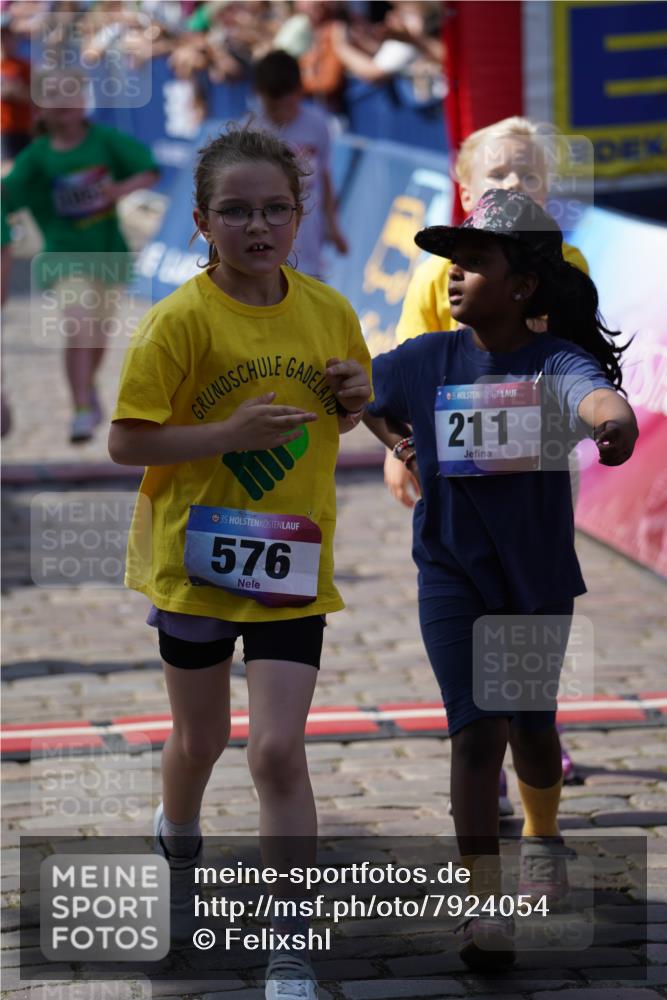 13.06.2025 - Holstenköstenlauf Felixshl http://msf.ph/oto/7924054 13.06.2025 16:09:25 Laufen 576, 586, 600, 689, 690, 707, 708, 852, 968, 978, 979, 1042, 1052, 1203, 1424, 1833 meine-sportfotos.de