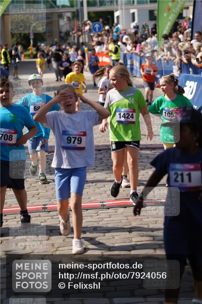 13.06.2025 - Holstenköstenlauf Felixshl http://msf.ph/oto/7924056 13.06.2025 16:09:27 Laufen 594, 600, 689, 690, 707, 708, 852, 968, 978, 979, 1042, 1052, 1203, 1424 meine-sportfotos.de