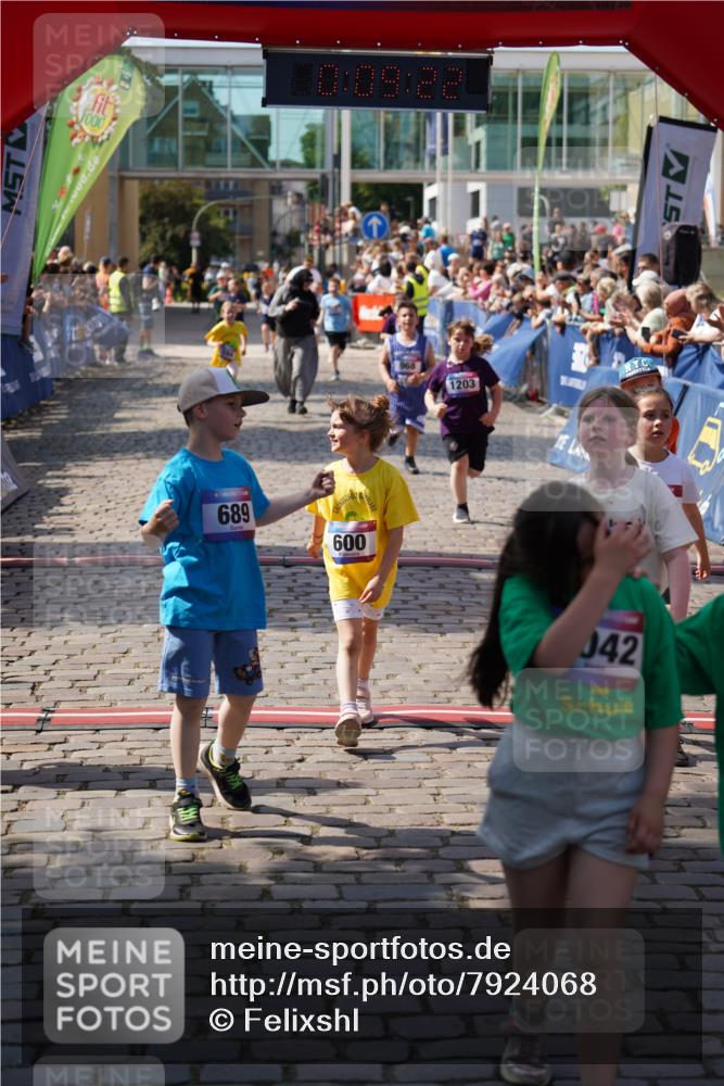 13.06.2025 - Holstenköstenlauf Felixshl http://msf.ph/oto/7924068 13.06.2025 16:09:31 Laufen 313, 594, 600, 690, 707, 852, 968, 1203, 1212, 1309 meine-sportfotos.de