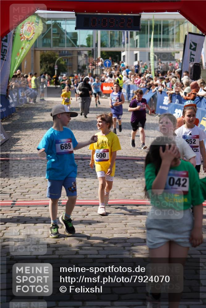13.06.2025 - Holstenköstenlauf Felixshl http://msf.ph/oto/7924070 13.06.2025 16:09:31 Laufen 313, 594, 600, 690, 707, 852, 968, 1203, 1212, 1309 meine-sportfotos.de