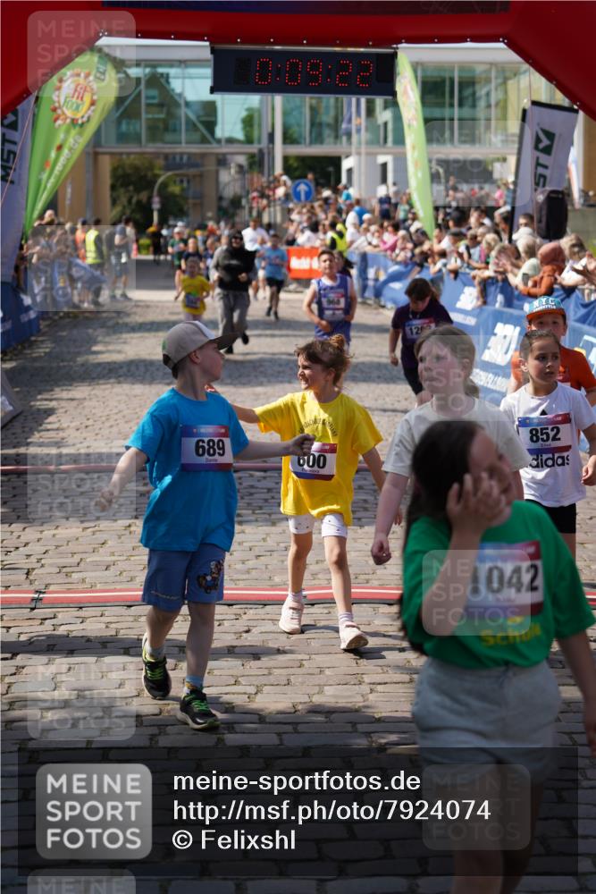 13.06.2025 - Holstenköstenlauf Felixshl http://msf.ph/oto/7924074 13.06.2025 16:09:32 Laufen 313, 594, 600, 690, 852, 968, 1203, 1212, 1309 meine-sportfotos.de