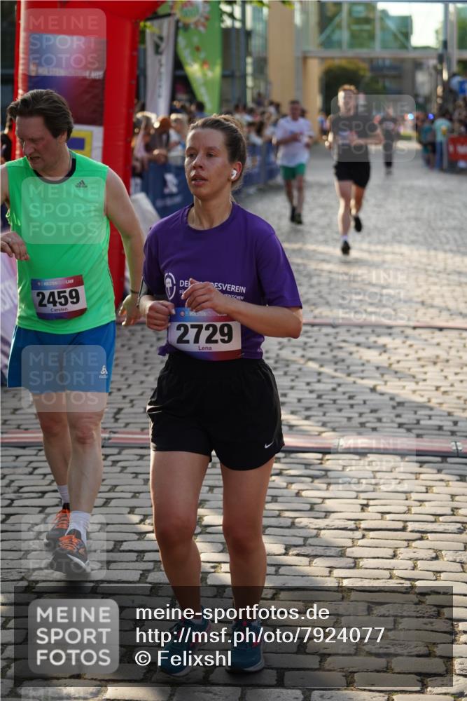 13.06.2025 - Holstenköstenlauf Felixshl http://msf.ph/oto/7924077 13.06.2025 19:57:54 Laufen 2459, 2671, 2729, 2934, 3048 meine-sportfotos.de