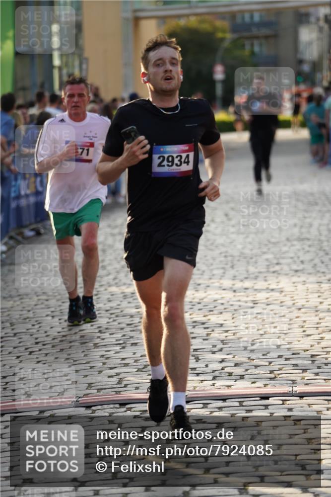 13.06.2025 - Holstenköstenlauf Felixshl http://msf.ph/oto/7924085 13.06.2025 19:57:56 Laufen 2298, 2671, 2934 meine-sportfotos.de