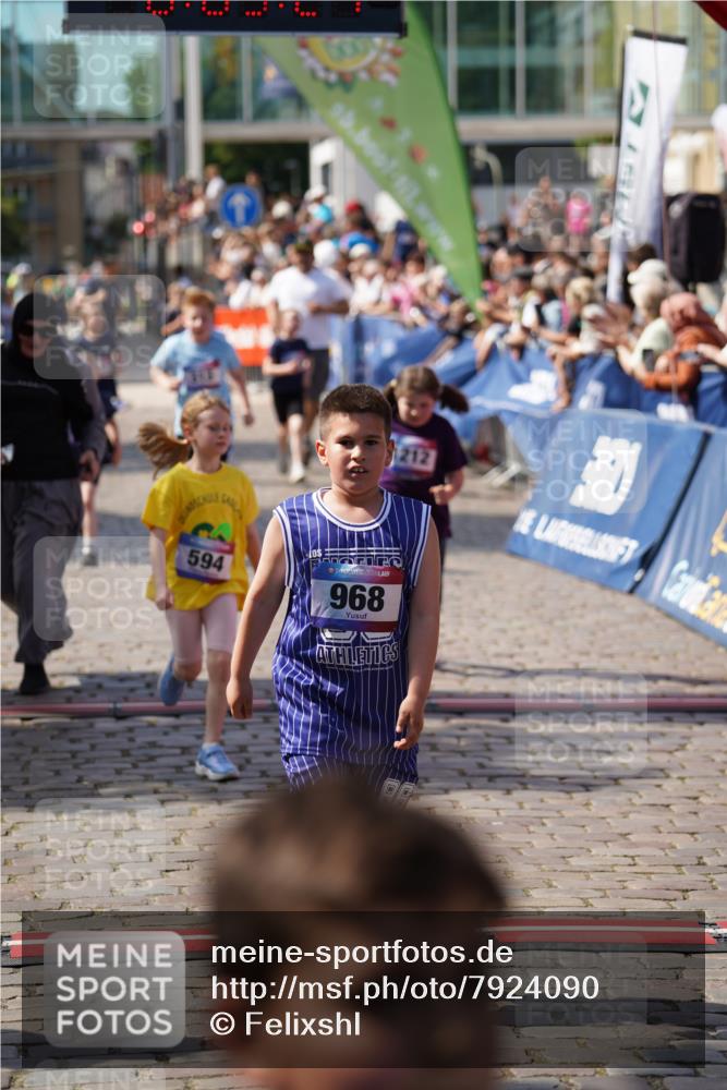 13.06.2025 - Holstenköstenlauf Felixshl http://msf.ph/oto/7924090 13.06.2025 16:09:36 Laufen 313, 326, 594, 968, 1186, 1203, 1212, 1308, 1309, 1312 meine-sportfotos.de