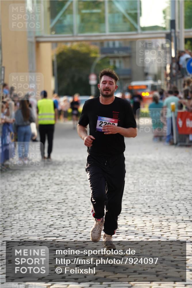 13.06.2025 - Holstenköstenlauf Felixshl http://msf.ph/oto/7924097 13.06.2025 19:58:03 Laufen 2298, 3895 meine-sportfotos.de