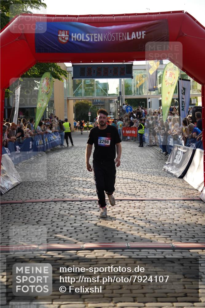 13.06.2025 - Holstenköstenlauf Felixshl http://msf.ph/oto/7924107 13.06.2025 19:58:05 Laufen 2298, 3895 meine-sportfotos.de