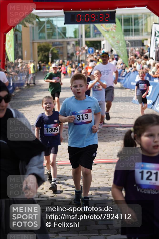 13.06.2025 - Holstenköstenlauf Felixshl http://msf.ph/oto/7924112 13.06.2025 16:09:41 Laufen 313, 326, 713, 969, 1186, 1308, 1309, 1312 meine-sportfotos.de