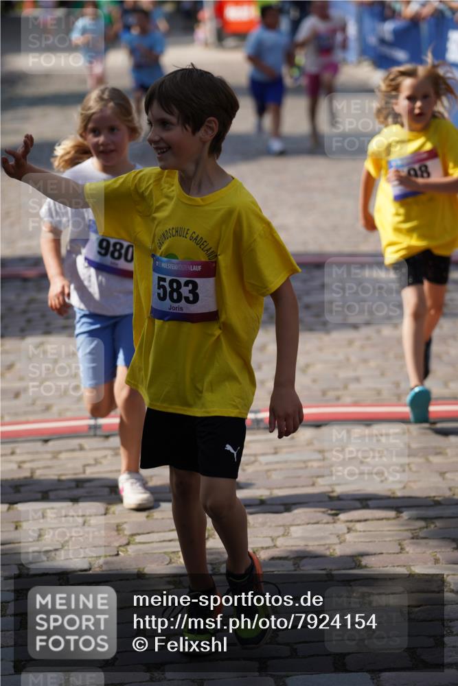 13.06.2025 - Holstenköstenlauf Felixshl http://msf.ph/oto/7924154 13.06.2025 16:09:54 Laufen 293, 294, 310, 583, 598, 980, 1205, 1381, 2000 meine-sportfotos.de
