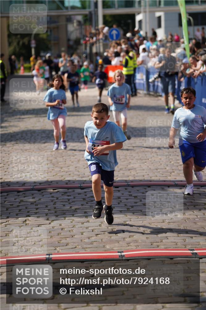 13.06.2025 - Holstenköstenlauf Felixshl http://msf.ph/oto/7924168 13.06.2025 16:09:57 Laufen 201, 293, 294, 310, 961, 1381 meine-sportfotos.de