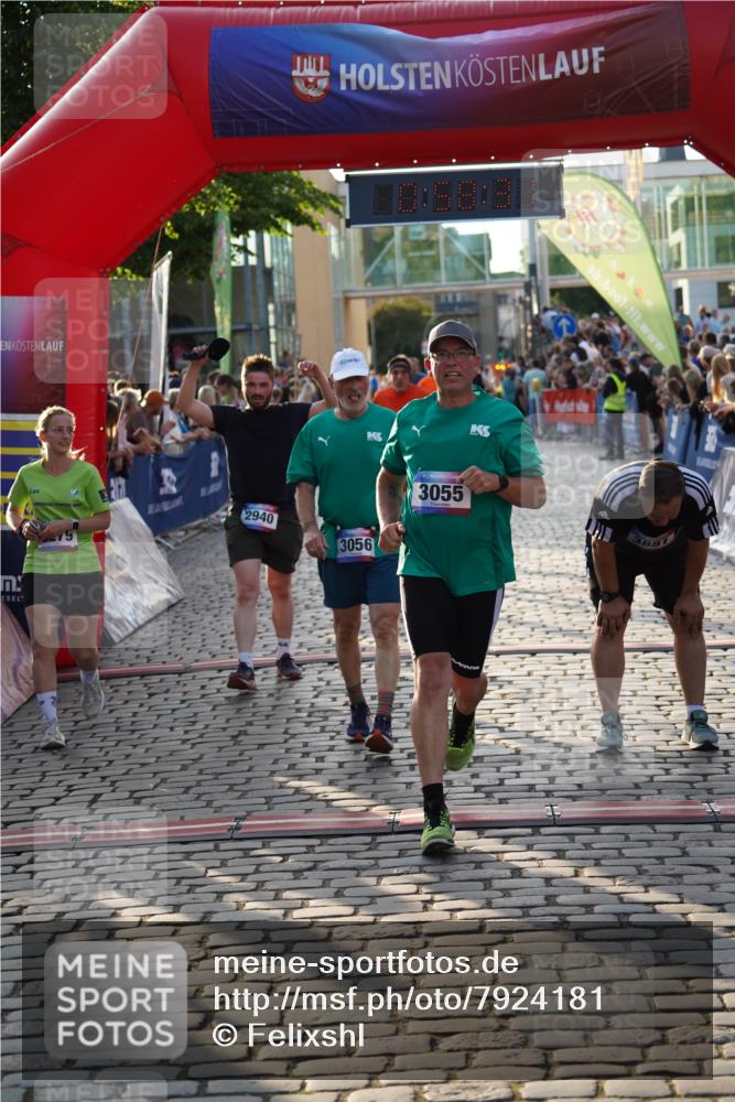 13.06.2025 - Holstenköstenlauf Felixshl http://msf.ph/oto/7924181 13.06.2025 19:58:30 Laufen 2251, 2444, 2575, 2940, 3055, 3056, 3279, 3727, 3745 meine-sportfotos.de
