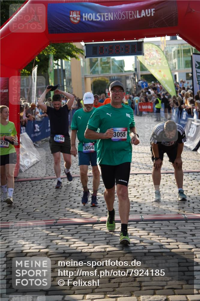 13.06.2025 - Holstenköstenlauf Felixshl http://msf.ph/oto/7924185 13.06.2025 19:58:31 Laufen 2251, 2444, 2575, 2940, 3055, 3056, 3279, 3609, 3727, 3745 meine-sportfotos.de