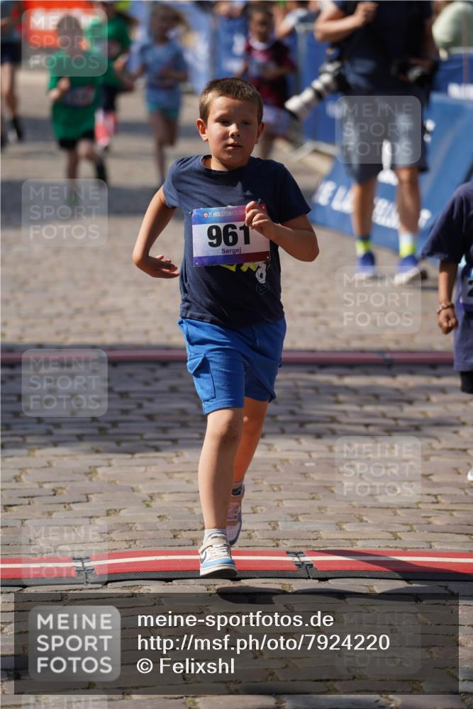 13.06.2025 - Holstenköstenlauf Felixshl http://msf.ph/oto/7924220 13.06.2025 16:10:06 Laufen 115, 119, 122, 190, 201, 705, 866, 961, 1834 meine-sportfotos.de