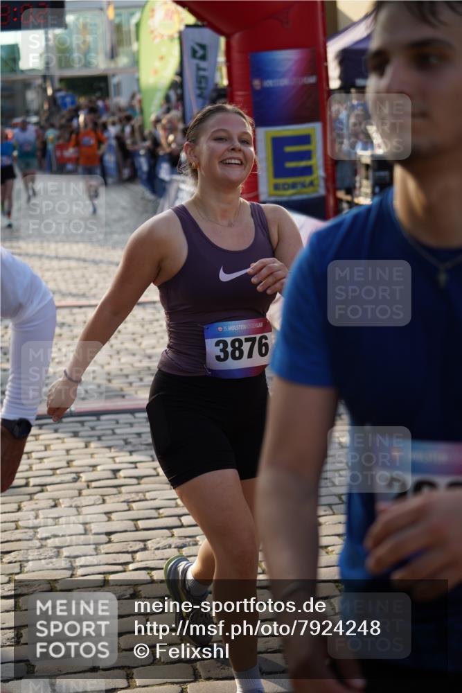 13.06.2025 - Holstenköstenlauf Felixshl http://msf.ph/oto/7924248 13.06.2025 19:59:01 Laufen 2110, 2284, 3157, 3762, 3772, 3851, 3876, 3880 meine-sportfotos.de