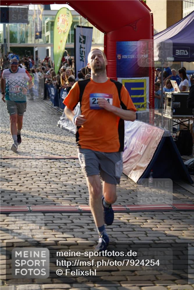 13.06.2025 - Holstenköstenlauf Felixshl http://msf.ph/oto/7924254 13.06.2025 19:59:06 Laufen 2110, 2284, 2578, 3157, 3762, 3772, 3804, 3861 meine-sportfotos.de