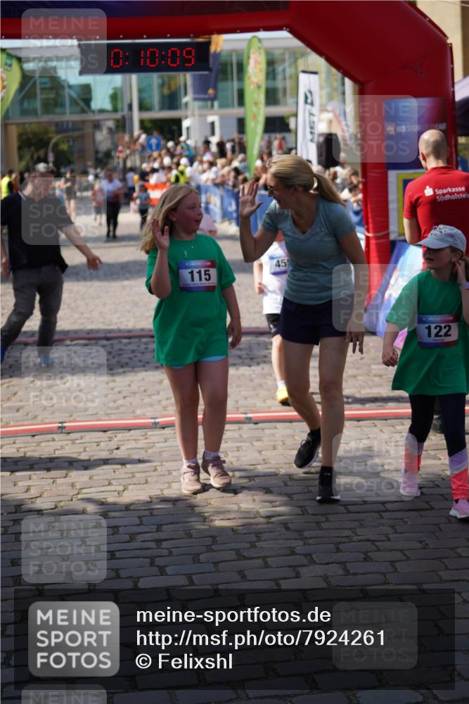 13.06.2025 - Holstenköstenlauf Felixshl http://msf.ph/oto/7924261 13.06.2025 16:10:18 Laufen 455, 864, 960, 1207 meine-sportfotos.de