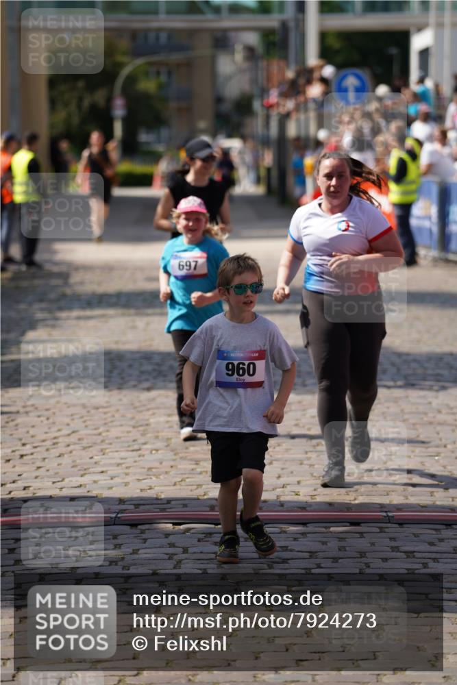 13.06.2025 - Holstenköstenlauf Felixshl http://msf.ph/oto/7924273 13.06.2025 16:10:25 Laufen 697, 960, 1207, 1851 meine-sportfotos.de