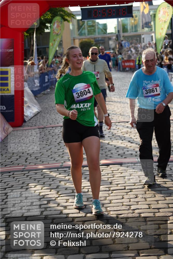 13.06.2025 - Holstenköstenlauf Felixshl http://msf.ph/oto/7924278 13.06.2025 19:59:15 Laufen 2578, 2834, 3804, 3861 meine-sportfotos.de