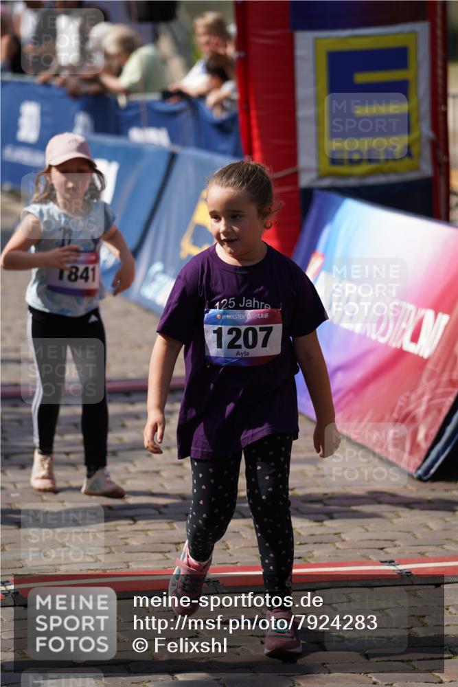 13.06.2025 - Holstenköstenlauf Felixshl http://msf.ph/oto/7924283 13.06.2025 16:10:27 Laufen 17, 697, 960, 1207, 1851 meine-sportfotos.de