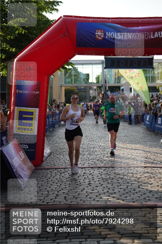 13.06.2025 - Holstenköstenlauf Felixshl http://msf.ph/oto/7924298 13.06.2025 19:59:35 Laufen 2046, 2658, 2670, 2821, 3054, 3830 meine-sportfotos.de