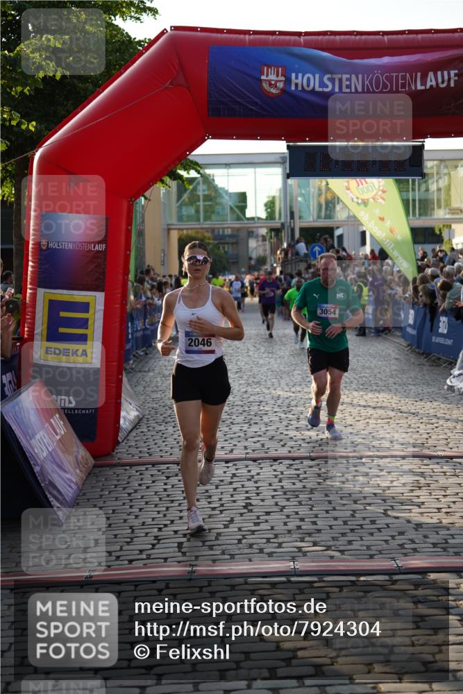 13.06.2025 - Holstenköstenlauf Felixshl http://msf.ph/oto/7924304 13.06.2025 19:59:35 Laufen 2046, 2658, 2670, 2821, 3054, 3830 meine-sportfotos.de