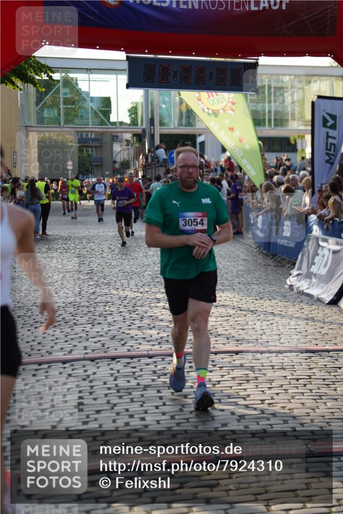 13.06.2025 - Holstenköstenlauf Felixshl http://msf.ph/oto/7924310 13.06.2025 19:59:37 Laufen 2046, 2658, 2670, 2821, 3054, 3830 meine-sportfotos.de
